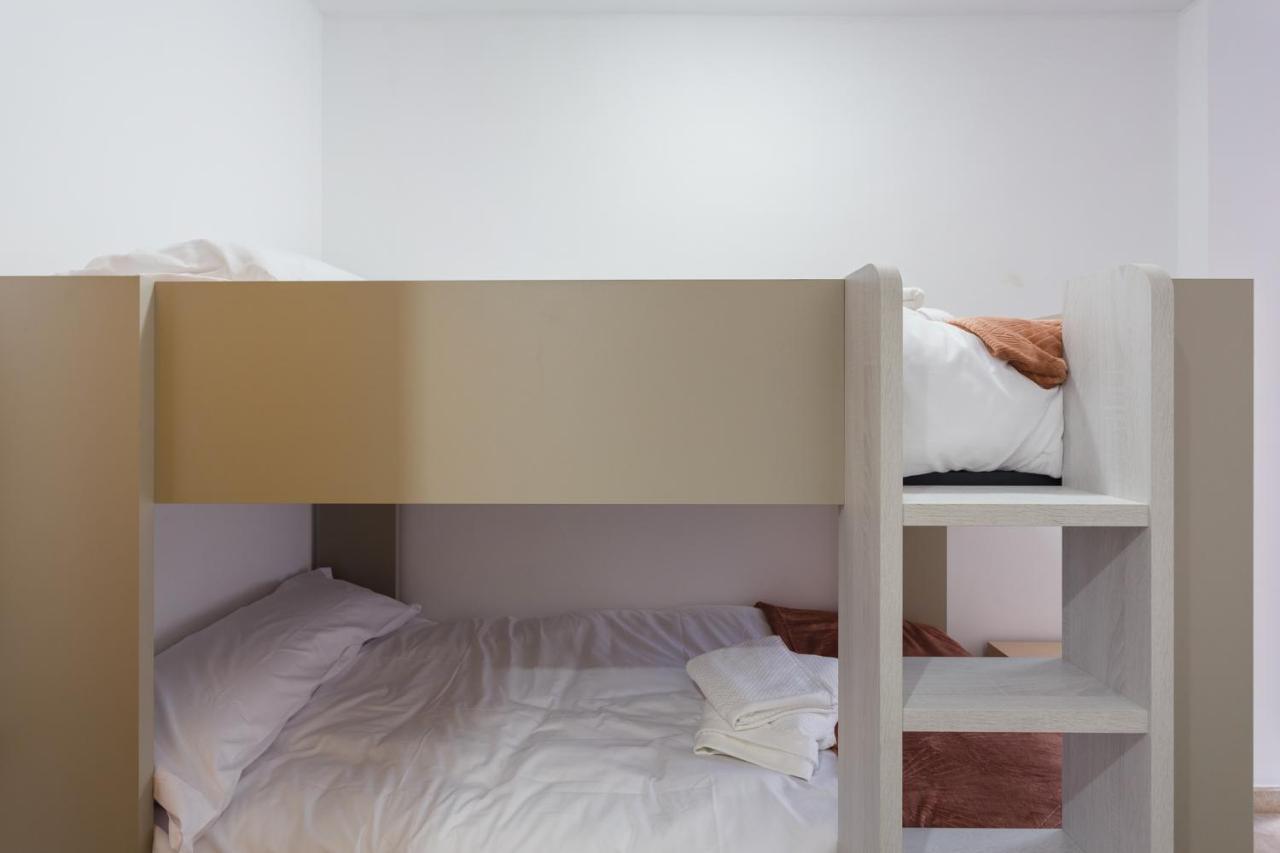 Piso Familiar Cerca Del Centro, Ac Y Wifi Gratis Appartement Valencia Buitenkant foto