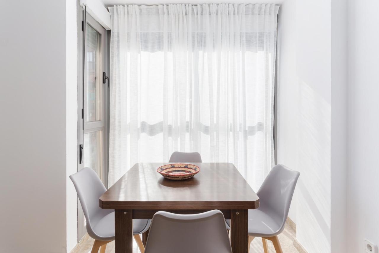 Piso Familiar Cerca Del Centro, Ac Y Wifi Gratis Appartement Valencia Buitenkant foto