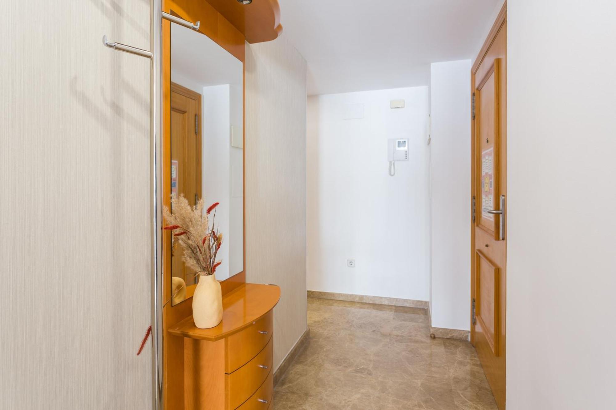 Piso Familiar Cerca Del Centro, Ac Y Wifi Gratis Appartement Valencia Buitenkant foto