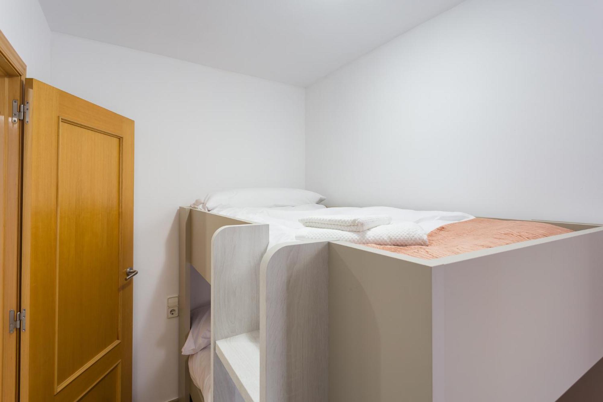 Piso Familiar Cerca Del Centro, Ac Y Wifi Gratis Appartement Valencia Buitenkant foto